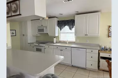 905 Nettles Boulevard, Jensen Beach, FL 34957 - Photo 20