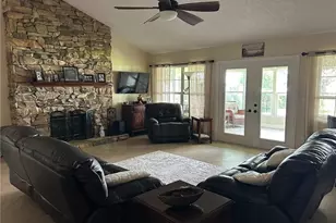 33604 Picciola Dr, Fruitland Park, FL 34731 - Photo 6