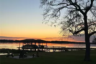 33604 Picciola Dr, Fruitland Park, FL 34731 - Photo 2