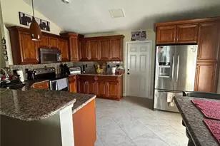 33604 Picciola Dr, Fruitland Park, FL 34731 - Photo 10