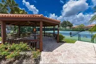 421 SW South River Dr, Stuart, FL 34997 - Photo 16