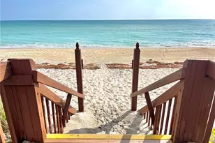 8800 Ocean Dr, Jensen Beach, FL 34957 - Photo 4