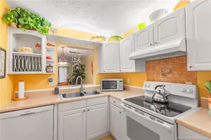 3171 SE Aster Ln, Stuart, FL 34994 - Photo 6