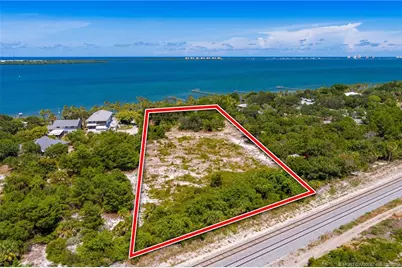 8605 Indian River Drive, Fort Pierce, FL 34982 - Photo 10