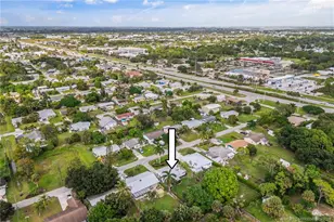 3156 SE Mimosa St, Stuart, FL 34997 - Photo 8