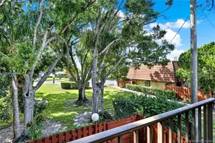 1458 N Lawnwood Cir, Fort Pierce, FL 34950 - Photo 30