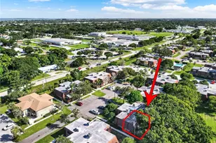 1458 N Lawnwood Cir, Fort Pierce, FL 34950 - Photo 2