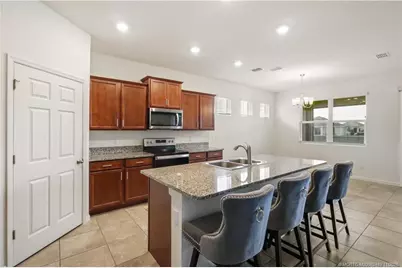 10558 SW Toren Way, Port Saint Lucie, FL 34987 - Photo 10