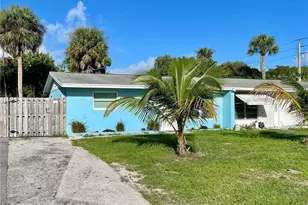 406 SE Robalo Ct, Stuart, FL 34996 - Photo 2