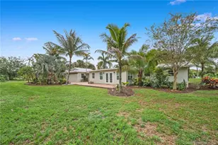 2523 SW Horseshoe Trail, Palm City, FL 34990 - Photo 8