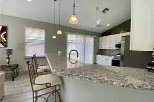 3198 SE Carrick Green Ct, Port Saint Lucie, FL 34952 - Photo 10