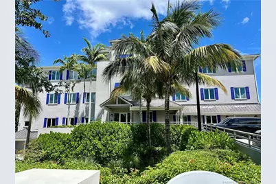 411 Osceloa Street Street #302, Stuart, FL 34994 - Photo 2