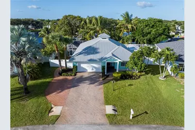 506 NE Pecos Way, Jensen Beach, FL 34957 - Photo 2