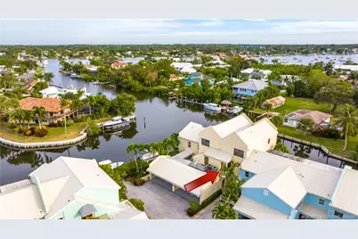 3901 SE Saint Lucie Boulevard #B14, Stuart, FL 34997 - Photo 2