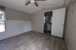 2423 NE Palm Ave, Jensen Beach, FL 34957 - Photo 8