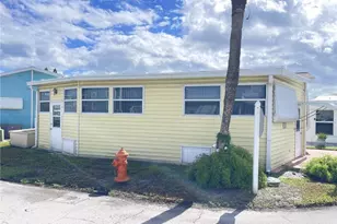 943 Nettles Blvd, Jensen Beach, FL 34957 - Photo 2