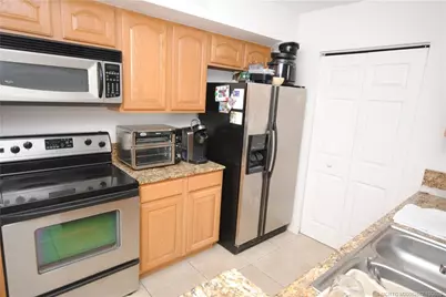 251 SW Palm Drive #203, Port Saint Lucie, FL 34986 - Photo 8