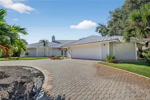 6420 SE Winged Foot Dr, Stuart, FL 34997 - Photo 2