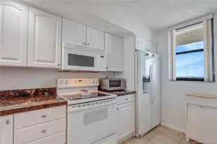 9900 S Ocean Dr, Jensen Beach, FL 34957 - Photo 18