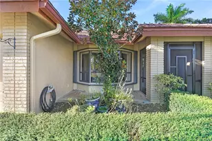 2225 SW Creekside Dr, Palm City, FL 34990 - Photo 8