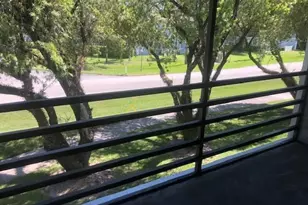 1290 SE Parkview Pl, Stuart, FL 34994 - Photo 10