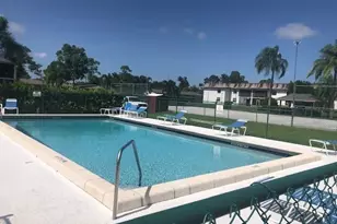 1290 SE Parkview Pl, Stuart, FL 34994 - Photo 4