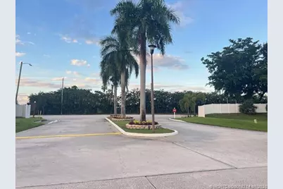 162 Plantation Boulevard, Lake Worth, FL 33467 - Photo 22