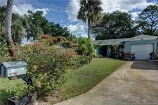 905 SE Flamingo Ave, Stuart, FL 34996 - Photo 36