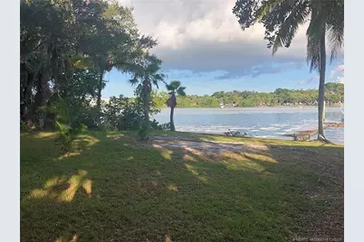 4605 SE Williams Way, Stuart, FL 34997 - Photo 2