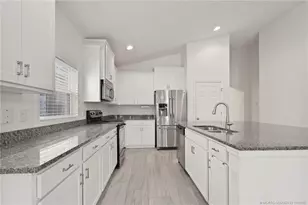 11454 SW Halton St, Port Saint Lucie, FL 34987 - Photo 8