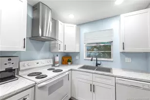 2600 SE Ocean Blvd, Stuart, FL 34996 - Photo 6