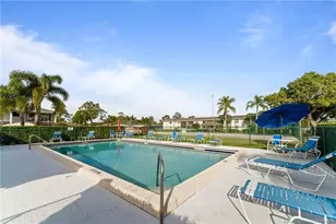 1210 SE Parkview Pl, Stuart, FL 34994 - Photo 32