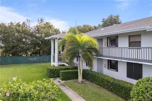 1210 SE Parkview Pl, Stuart, FL 34994 - Photo 26