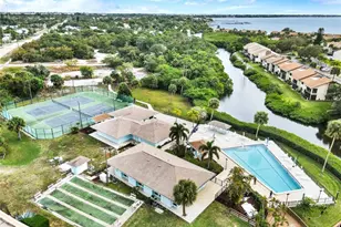 1421 NE 14th Ct, Jensen Beach, FL 34957 - Photo 12
