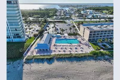 551 Nettles Boulevard, Jensen Beach, FL 34957 - Photo 24