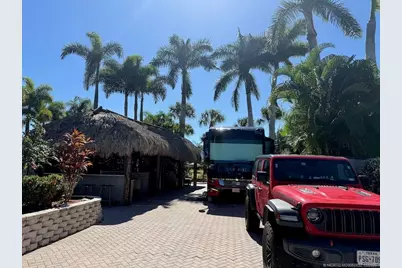 386 NW Boundary Drive, Port Saint Lucie, FL 34986 - Photo 2