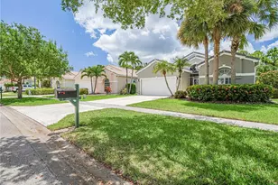 7007 SE Twin Oaks Cir, Stuart, FL 34997 - Photo 6
