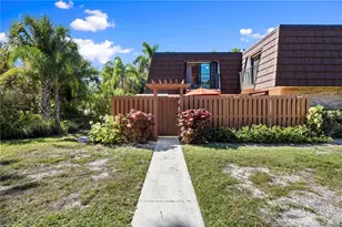 6017 SE Riverboat Dr, Stuart, FL 34997 - Photo 4