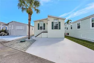 716 Nettles Blvd, Jensen Beach, FL 34957 - Photo 2