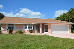 321 SE Cork Rd, Port Saint Lucie, FL 34984 - Photo 1