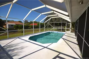 321 SE Cork Rd, Port Saint Lucie, FL 34984 - Photo 18