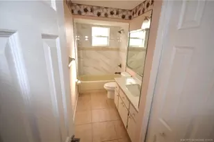 321 SE Cork Rd, Port Saint Lucie, FL 34984 - Photo 10