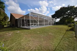321 SE Cork Rd, Port Saint Lucie, FL 34984 - Photo 20