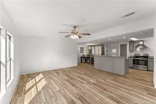 2733 SW Thunderbird Tr, Stuart, FL 34997 - Photo 14