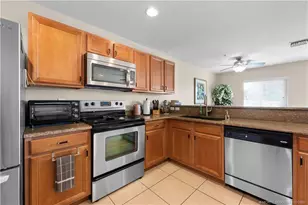 5321 SE Jennings Ln, Stuart, FL 34997 - Photo 2