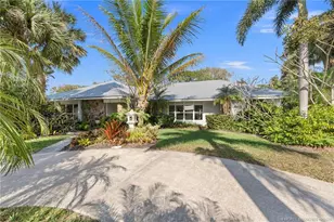20 Banyan Rd, Stuart, FL 34996 - Photo 2