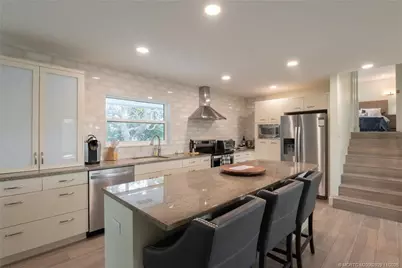 3342 SE Court Drive, Stuart, FL 34997 - Photo 4