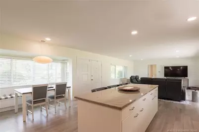 3342 SE Court Drive, Stuart, FL 34997 - Photo 6