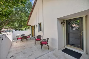 6001 SE Martinique Dr, Stuart, FL 34997 - Photo 6