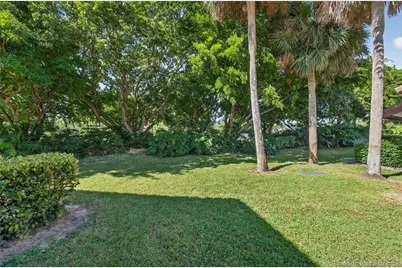 6001 SE Martinique Drive #104, Stuart, FL 34997 - Photo 4